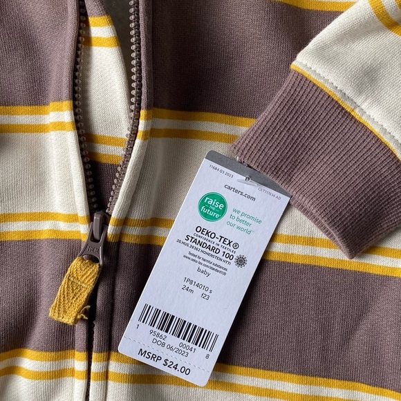 NWT zip-up sweatsuit - Picture 2 of 4